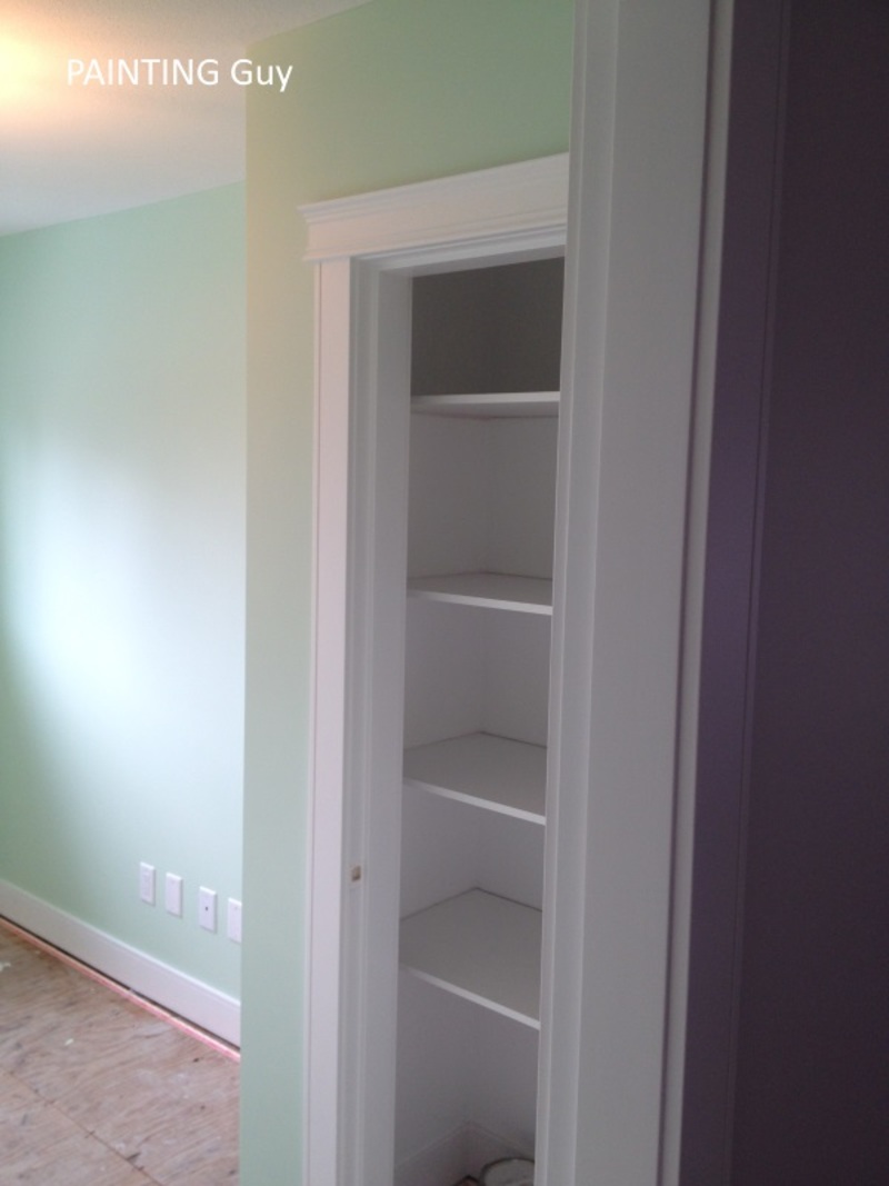 White closets in a satin finish - PAINTING Guys